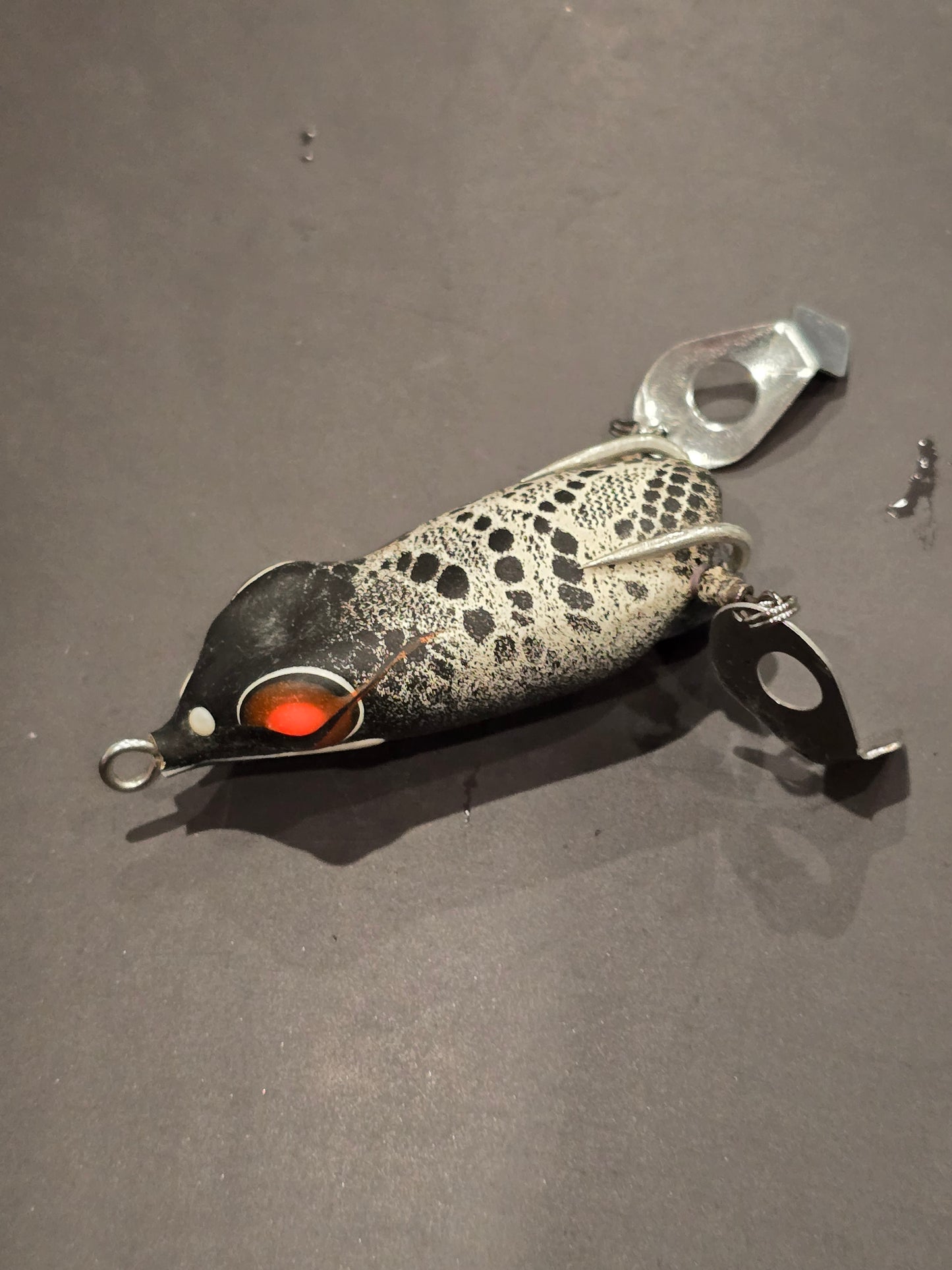 Straight-jacket Frog Double Bladed