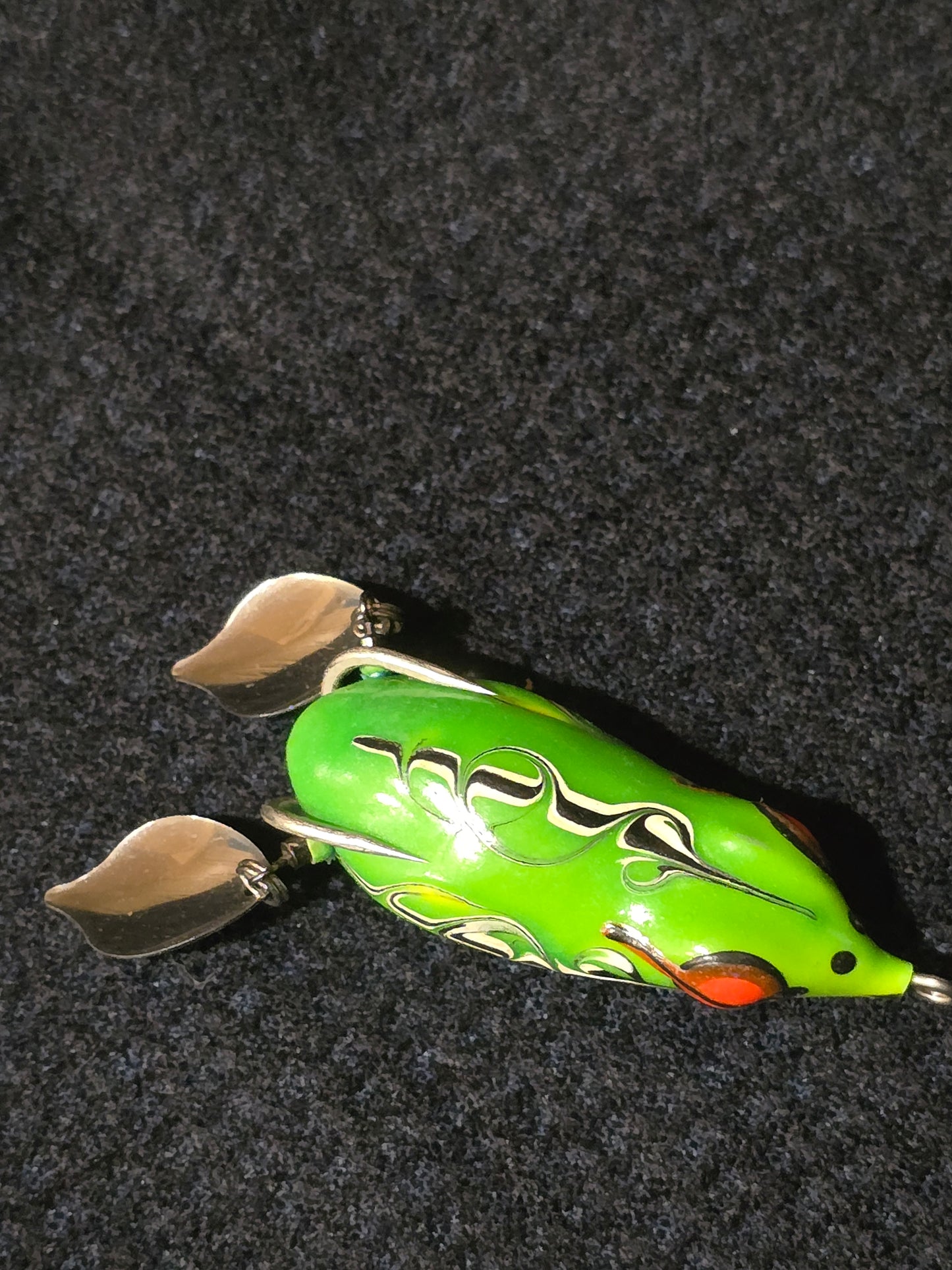 Straight-jacket XL Double Bladed Frog